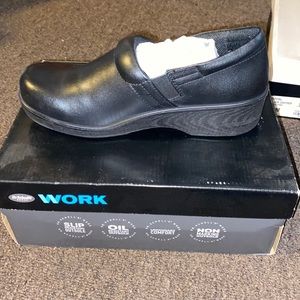 Dr. Scholls Non-slip work shoes